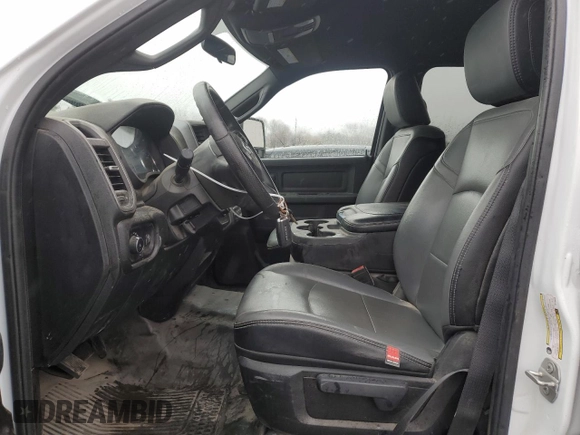2024 Ram 2500 Tradesman with VIN 3C6UR5HJ5RG160943, listed as a Copart auction lot 84923294 with 3,282 mi miles and Salvage title. Bid and sale history available at DreamBid. Image 7.