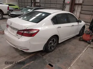 2016 Honda Accord Sedan LX with VIN 1HGCR2F31GA118046, listed as a IAAI auction lot 41606914 with 198,777 mi miles. Bid and sale history available at carsss.com. Image 4.