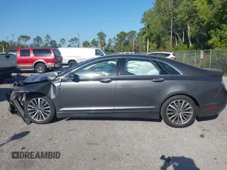 2017 Lincoln MKZ Hybrid Premiere with VIN 3LN6L5KU6HR603105, listed as a IAAI auction lot 41773788 with 135,775 mi miles. Bid and sale history available at carsss.com. Image 14.