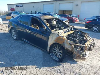 2019 Toyota Camry LE z VIN 4T1B11HK9KU764504, wystawiony jako IAAI lot #40936823 z przebiegiem Nie podano mil oraz . Historia ofert i sprzedaży dostępna na DreamBid. Obrazek 1.