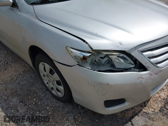 2011 Toyota Camry LE with VIN 4T1BF3EK1BU187646, listed as a IAAI auction lot 42035977 with 285,013 mi miles. Bid and sale history available at carsss.com. Image 12.