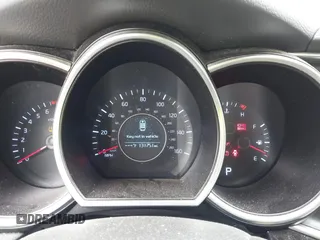 2014 Kia Optima EX z VIN 5XXGN4A76EG281195, wystawiony jako IAAI lot #41875540 z przebiegiem 131 751 mil mil oraz . Historia ofert i sprzedaży dostępna na DreamBid. Obrazek 7.