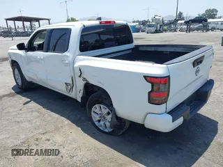 2024 Nissan Frontier SV with VIN 1N6ED1EJ7RN607219, listed as a IAAI auction lot 42570080 with 35,269 mi miles and . Bid and sale history available at DreamBid. Image 3.