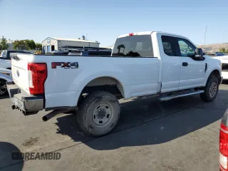 2017 Ford F-250 XLT с VIN 1FT7X2B67HEB41170, выставлен на аукционе Copart как лот 61088685 с пробегом 106 086 миль миль и Списание • Salvage title. История ставок и продаж доступна на DreamBid. Изображение 3.