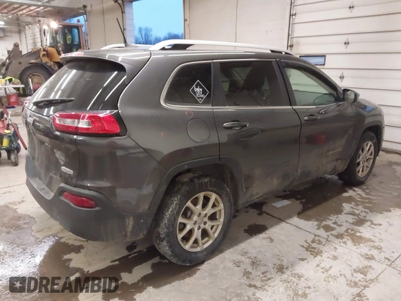 2016 Jeep Cherokee Latitude with VIN 1C4PJMCS3GW368342, listed as a IAAI auction lot 41645152 with 139,282 mi miles and . Bid and sale history available at DreamBid. Image 4.
