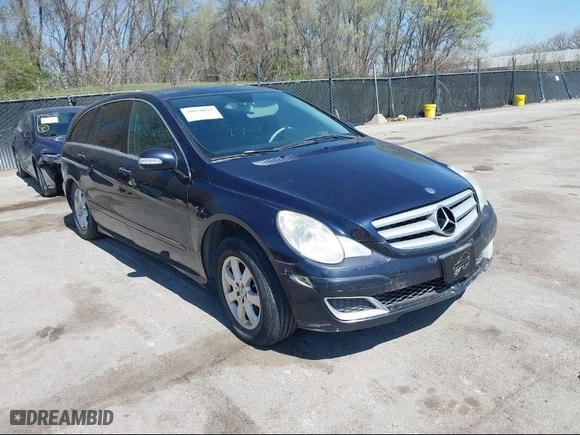 2007 Mercedes-Benz R-Class 3.5L with VIN 4JGCB65EX7A038480, listed as a IAAI auction lot 39936714 with NaN miles. Bid and sale history available at carsss.com. Image 1.