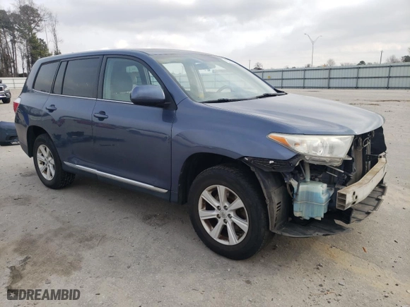 2013 Toyota Highlander with VIN 5TDZA3EH4DS039603, listed as a Copart auction lot 43221495 with 212,353 mi miles and Salvage Title. Bid and sale history available at carsss.com. Image 4.