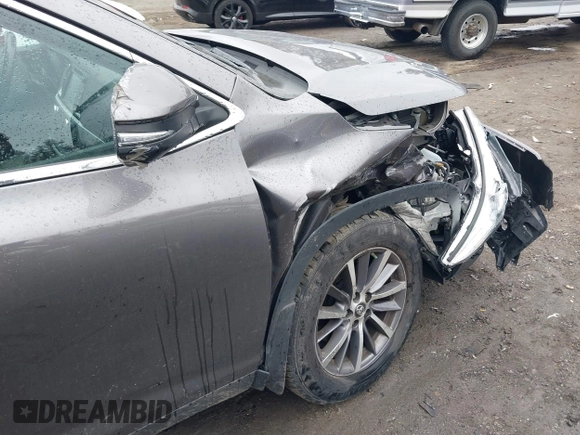 2019 Toyota Highlander SE z VIN 5TDJZRFH0KS584881, wystawiony jako IAAI lot #42016362 z przebiegiem 65 704 mil mil oraz . Historia ofert i sprzedaży dostępna na DreamBid. Obrazek 6.