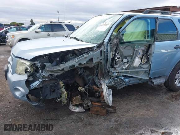 2009 Ford Escape Hybrid with VIN 1FMCU49309KB71172, listed as a IAAI auction lot 40971257 with 118,689 mi miles. Bid and sale history available at carsss.com. Image 6.