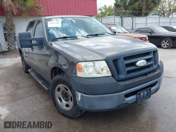 2008 Ford F-150 XL with VIN 1FTRW12W18FA67373, listed as a IAAI auction lot 41693401 with 198,864 mi miles. Bid and sale history available at carsss.com. Image 6.