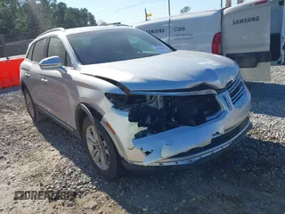 2017 Lincoln MKX Premiere with VIN 2LMPJ6JR3HBL14683, listed as a IAAI auction lot 41143809 with 90,590 mi miles. Bid and sale history available at carsss.com. Image 1.