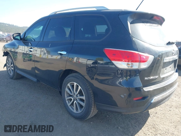 2015 Nissan Pathfinder Platinum with VIN 5N1AR2MN6FC605686, listed as a IAAI auction lot 42164761 with 120,569 mi miles and . Bid and sale history available at DreamBid. Image 3.