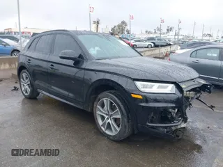 2019 Audi Q5 Premium Plus with VIN WA1BNAFY5K2061035, listed as a IAAI auction lot 41514402 with 62,157 mi miles. Bid and sale history available at carsss.com. Image 1.