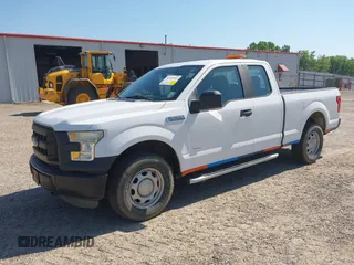 2015 Ford F-150 XLT z VIN 1FTEX1EP5FKD38178, wystawiony jako IAAI lot #42215342 z przebiegiem 216 447 mil mil oraz . Historia ofert i sprzedaży dostępna na DreamBid. Obrazek 23.