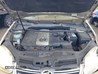 2006 Volkswagen Jetta Sedan 2.5L with VIN 3VWRG71K26M629564, listed as a IAAI auction lot 41997891 with 231,299 mi miles. Bid and sale history available at carsss.com. Image 10.