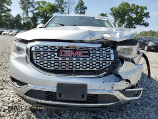 2019 GMC Acadia Denali z VIN 1GKKNXLS9KZ217727, wystawiony jako Copart lot #55008445 z przebiegiem 65 016 mil mil oraz Szkoda całkowita • Salvage title. Historia ofert i sprzedaży dostępna na DreamBid. Obrazek 5.