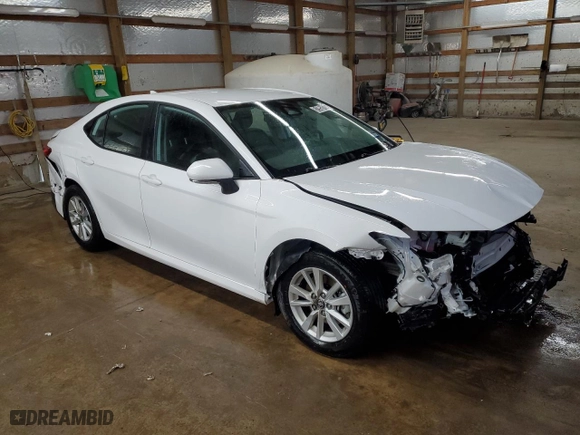 2025 Toyota Camry LE with VIN 4T1DAACK4SU574383, listed as a Copart auction lot 51952475 with 5,403 mi miles and Salvage Title. Bid and sale history available at carsss.com. Image 4.
