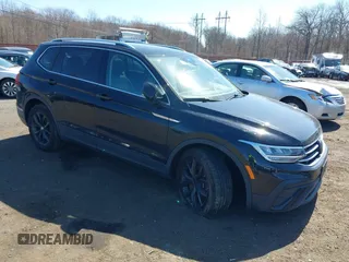 2024 Volkswagen Tiguan SE with VIN 3VVMB7AX0RM048335, listed as a IAAI auction lot 41810972 with 29,467 mi miles and . Bid and sale history available at DreamBid. Image 1.