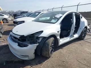 2022 Tesla Model Y Long Range with VIN 7SAYGDEE4NF428434, listed as a IAAI auction lot 41578503 with 35,460 mi miles and . Bid and sale history available at DreamBid. Image 19.
