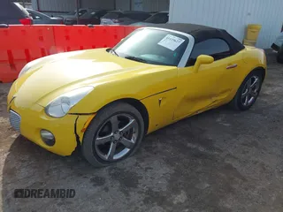 2007 Pontiac Solstice z VIN 1G2MB35B77Y132275, wystawiony jako IAAI lot #41435627 z przebiegiem 87 635 mil mil oraz . Historia ofert i sprzedaży dostępna na DreamBid. Obrazek 2.