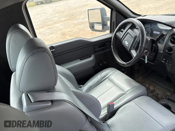 2011 Ford F-150 XL with VIN 1FTMF1CM4BKD89866, listed as a Copart auction lot 49290935 with 198,110 mi miles and Clean Title. Bid and sale history available at DreamBid. Image 6.