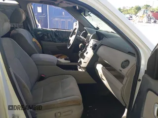 2015 Honda Pilot Touring with VIN 5FNYF3H98FB017564, listed as a IAAI auction lot 41587390 with 162,676 mi miles. Bid and sale history available at carsss.com. Image 5.