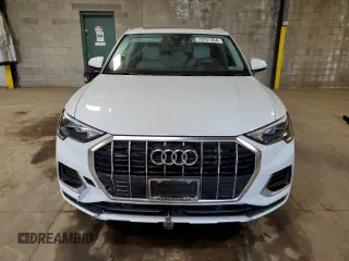2022 Audi Q3 Premium with VIN WA1AUCF39N1047969, listed as a Copart auction lot 70757204 with 30,800 mi miles and Salvage Title. Bid and sale history available at carsss.com. Image 5.