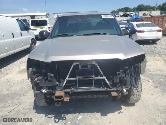 2003 Chevrolet Silverado 1500HD LS with VIN 1GCGK13U33F237418, listed as a Copart auction lot 55887744 with 141,366 mi miles and Clean Title. Bid and sale history available at carsss.com. Image 5.