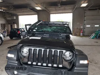 2021 Jeep Wrangler Unlimited Sport Altitude with VIN 1C4HJXDN8MW740087, listed as a IAAI auction lot 42419095 with Not provided miles and . Bid and sale history available at DreamBid. Image 12.