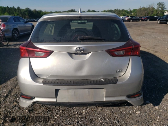2016 Scion iM z VIN JTNKARJE4GJ510663, wystawiony jako Copart lot #56643355 z przebiegiem 119 532 mil mil oraz Czysty tytuł • Clean title. Historia ofert i sprzedaży dostępna na DreamBid. Obrazek 6.