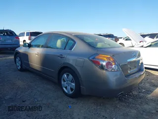 2007 Nissan Altima 2.5 S with VIN 1N4AL21E57N429039, listed as a IAAI auction lot 42026635 with 124,607 mi miles. Bid and sale history available at carsss.com. Image 3.