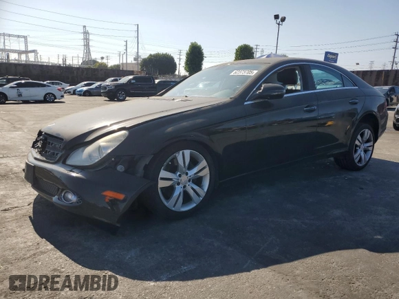 2010 Mercedes-Benz CLS 550 с VIN WDDDJ7CB6AA165122, выставлен на аукционе Copart как лот 62373705 с пробегом 64 147 миль миль и Списание • Salvage title. История ставок и продаж доступна на DreamBid. Изображение 1.