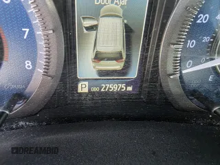 2015 Toyota Sienna XLE with VIN 5TDYK3DC2FS677415, listed as a Copart auction lot 54703175 with 275,971 mi miles and Clean Title. Bid and sale history available at carsss.com. Image 8.