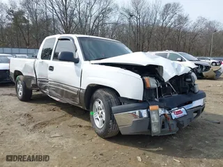 2003 Chevrolet Silverado 1500 LS with VIN 2GCEC19V331345047, listed as a IAAI auction lot 41464352 with 276,043 mi miles. Bid and sale history available at carsss.com. Image 6.