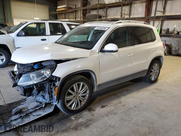 2012 Volkswagen Tiguan SE with VIN WVGAV7AX8CW533592, listed as a Copart auction lot 43246395 with 149,928 mi miles and Salvage Title. Bid and sale history available at DreamBid. Image 1.