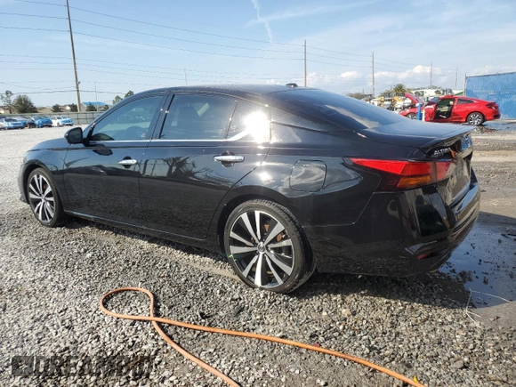 2019 Nissan Altima 2.5 Platinum with VIN 1N4BL4FV7KC117883, listed as a Copart auction lot 43252235 with 87,909 mi miles and Non Repairable. Bid and sale history available at carsss.com. Image 2.