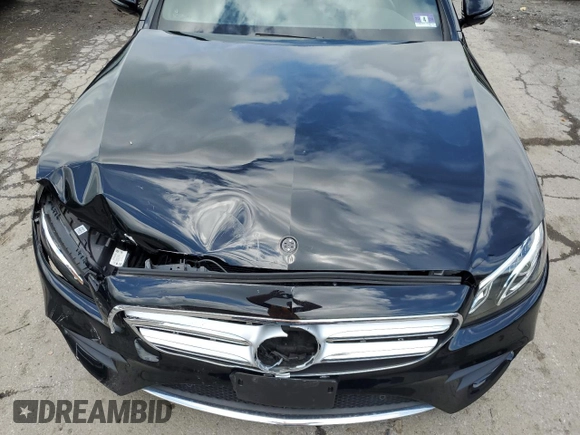 2019 Mercedes-Benz E 300 с VIN WDDZF4KB1KA639339, выставлен на аукционе Copart как лот 56724695 с пробегом 27 003 миль миль и Списание • Salvage title. История ставок и продаж доступна на DreamBid. Изображение 11.