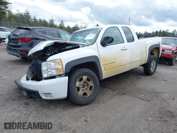 2008 Chevrolet Silverado 1500 LTZ with VIN 1GCEK19J58E181029, listed as a IAAI auction lot 41866976 with 183,824 mi miles. Bid and sale history available at carsss.com. Image 2.