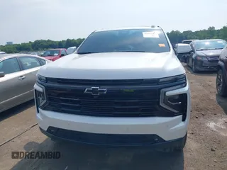 2025 Chevrolet Tahoe z VIN 1GNS6RRD7SR121714, wystawiony jako IAAI lot #42602552 z przebiegiem 9 824 mil mil oraz . Historia ofert i sprzedaży dostępna na DreamBid. Obrazek 12.