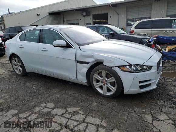 2018 Jaguar XE 25t Prestige with VIN SAJAK4FX4JCP37990, listed as a Copart auction lot 43446104 with 85,831 mi miles. Bid and sale history available at carsss.com. Image 4.