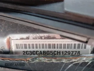 2012 Chrysler 300 S z VIN 2C3CCABG5CH129778, wystawiony jako IAAI lot #41824816 z przebiegiem Nie podano mil oraz . Historia ofert i sprzedaży dostępna na DreamBid. Obrazek 9.