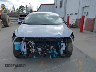 2024 Nissan Versa SR z VIN 3N1CN8FV8RL858769, wystawiony jako IAAI lot #41373294 z przebiegiem 14 128 mil mil oraz . Historia ofert i sprzedaży dostępna na DreamBid. Obrazek 13.