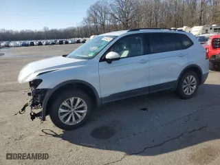 2019 Volkswagen Tiguan S with VIN 3VV0B7AX7KM037000, listed as a Copart auction lot 50334325 with 38,432 mi miles and Salvage Title. Bid and sale history available at carsss.com. Image 1.