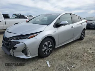2017 Toyota Prius Plus z VIN JTDKARFP3H3036385, wystawiony jako Copart lot #46712255 z przebiegiem 145 611 mil mil oraz Szkoda całkowita • Salvage title. Historia ofert i sprzedaży dostępna na DreamBid. Obrazek 1.