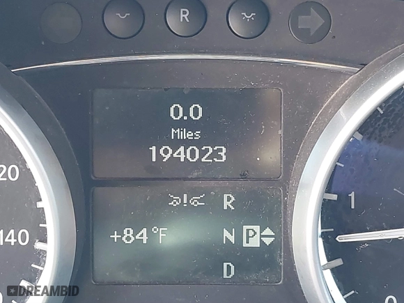 2011 Mercedes-Benz GL-Class GL 350 BlueTEC with VIN 4JGBF2FE7BA699173, listed as a IAAI auction lot 41591338 with 194,023 mi miles. Bid and sale history available at carsss.com. Image 16.