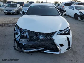 2021 Lexus UX with VIN JTHP3JBH7M2037702, listed as a Copart auction lot 69784022 with 14,173 mi miles. Bid and sale history available at carsss.com. Image 5.