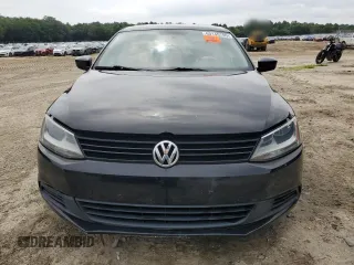 2013 Volkswagen Jetta S with VIN 3VW2K7AJ8DM286294, listed as a Copart auction lot 60145705 with 166,724 mi miles and Clean title. Bid and sale history available at DreamBid. Image 5.