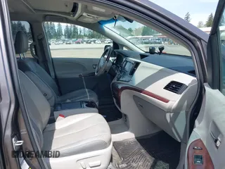 2013 Toyota Sienna XLE with VIN 5TDDK3DC0DS053480, listed as a IAAI auction lot 42207803 with Not Provided miles and . Bid and sale history available at DreamBid. Image 5.