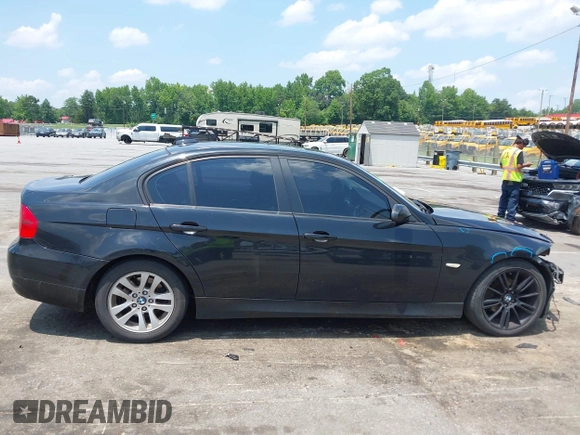 2006 BMW 3 Series 325i with VIN WBAVB13596KX65960, listed as a IAAI auction lot 42460430 with 331,860 mi miles and . Bid and sale history available at DreamBid. Image 14.