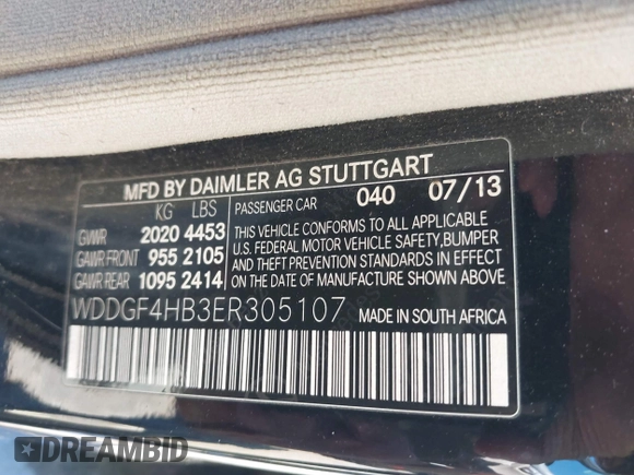 2014 Mercedes-Benz C 250 Sport with VIN WDDGF4HB3ER305107, listed as a IAAI auction lot 41832385 with 199,649 mi miles and . Bid and sale history available at carsss.com. Image 9.